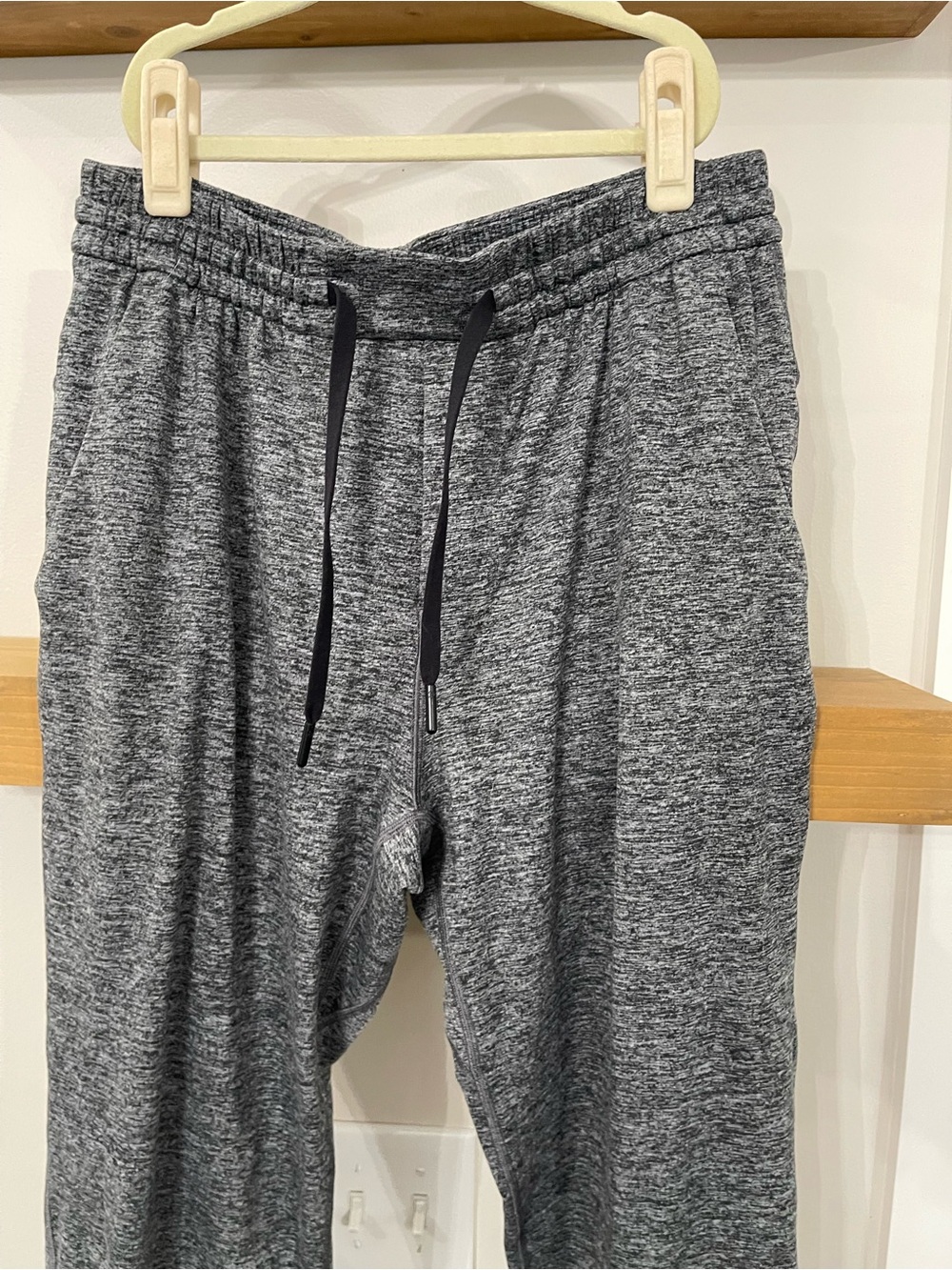 Lululemon Soft Jersey Tapered Pant - M - Picture 6 of 8